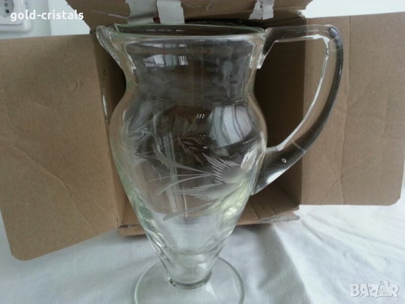 стъклена кана гравирана, снимка 1