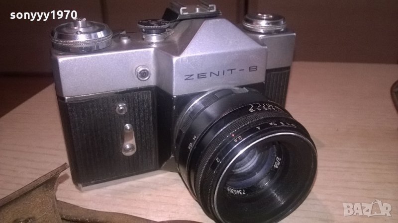 zenit b-made in ussr-ретро фотоапарат+кожен кобур, снимка 1