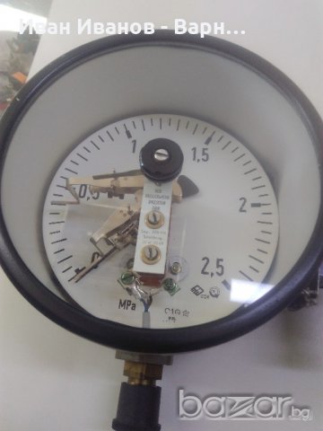Немски Електроконтактен манометър ф.160 ( 0 - 25 атм.) GDR - 220V прав/пром.30W