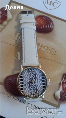 Дамски часовник бял и син, снимка 7 - Дамски - 17439456