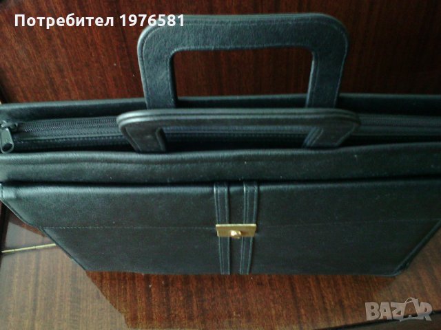 Бизнес чанта черна чисто нова, снимка 2 - Чанти - 22394523