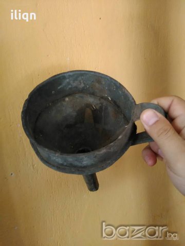 СТАРА МЕТАЛНА ФУНИЯ 26 СМ. ЦЕНА 5 ЛВ., снимка 3 - Антикварни и старинни предмети - 19127166