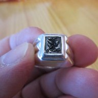мъжки сребърен пръстен с  ръчно гравирана гема .. изображение върху камъка  - радост за естети , , снимка 2 - Пръстени - 14486951