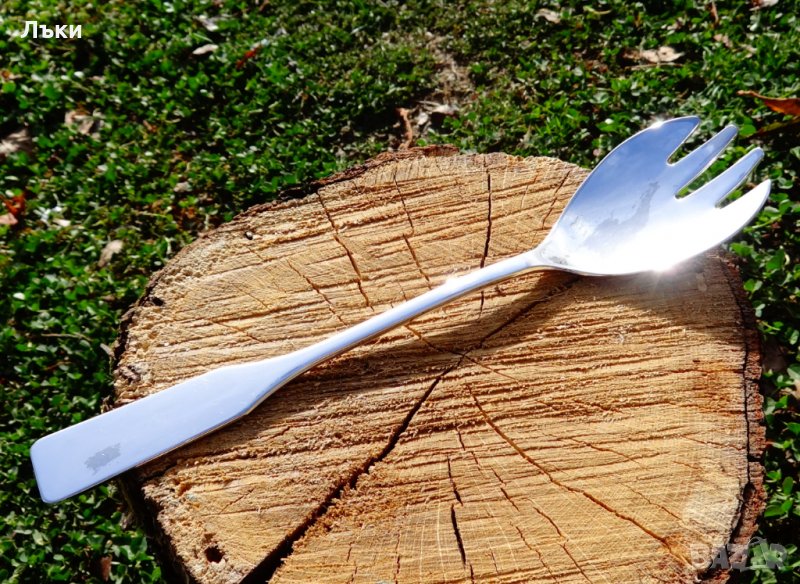 Посребрена вилица за сервиране. , снимка 1