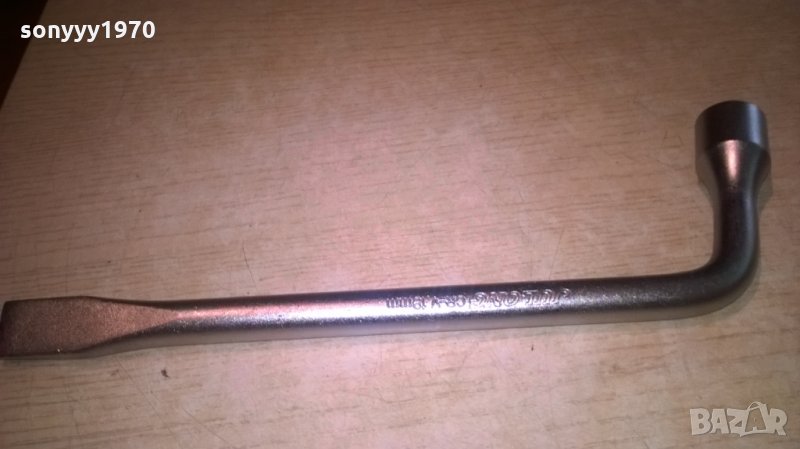 ключ за гуми 19мм-нов як, снимка 1