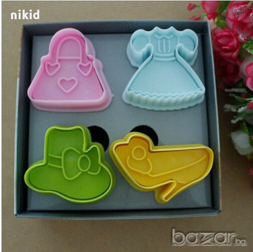 4 бр. резци с бутало шапка обувка рокля чанта за украса торта фондан резец форма , снимка 1