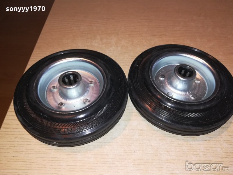 колела с метални джанти и плътни гуми-16х4см, снимка 1