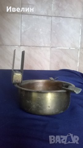 стар месингов пепелник с поставка за кибрит, снимка 2 - Антикварни и старинни предмети - 22001189