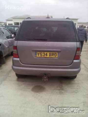 Mercedes-Benz ML 270 2.7 CDI, снимка 2 - Автомобили и джипове - 19980318