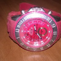 нов часовник-гумена червена каишка, снимка 1 - Други - 21835038
