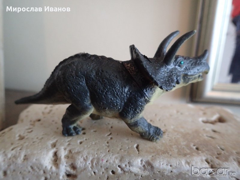 силиконов динозавър от Испания, снимка 1