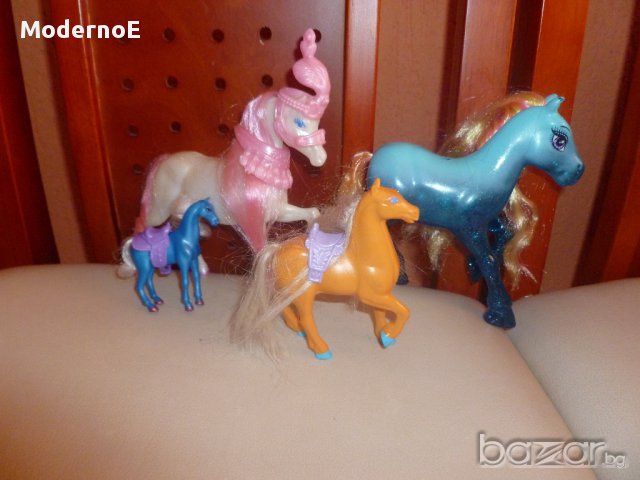 Конче - пони на Барби, снимка 2 - Кукли - 17259827