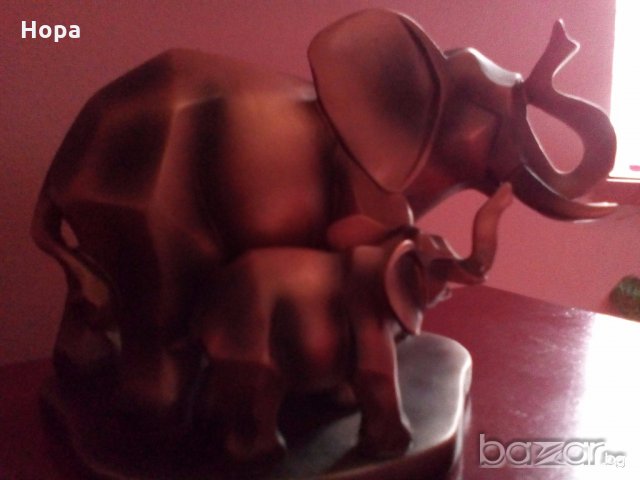 Слон с малко слонче.Масивна,стилизирана пластика, снимка 2 - Статуетки - 19920897