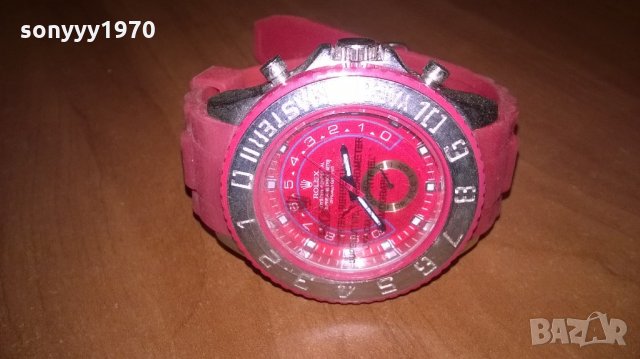 нов часовник-гумена червена каишка