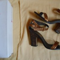 Сандали на ток Roberto Venuti, снимка 1 - Дамски обувки на ток - 23094986