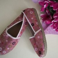 Обувки, снимка 1 - Дамски ежедневни обувки - 24179349
