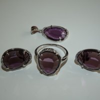 Сребърен комплект с лилави камъни, снимка 1 - Бижутерийни комплекти - 22077036
