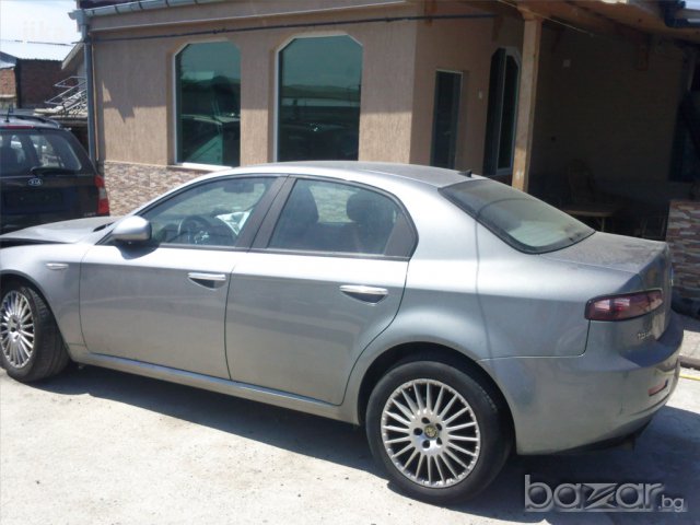  Alfa Romeo 159 1.9JTDm 16V на  ЧАСТИ, снимка 3 - Автомобили и джипове - 12768621