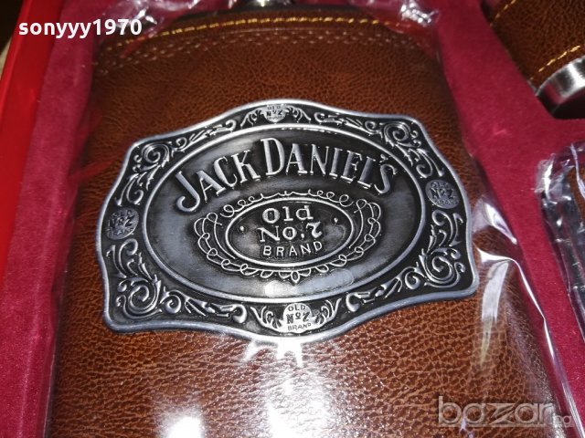 нов подаръчен комплект-24х18х4см, снимка 8 - Колекции - 21426857