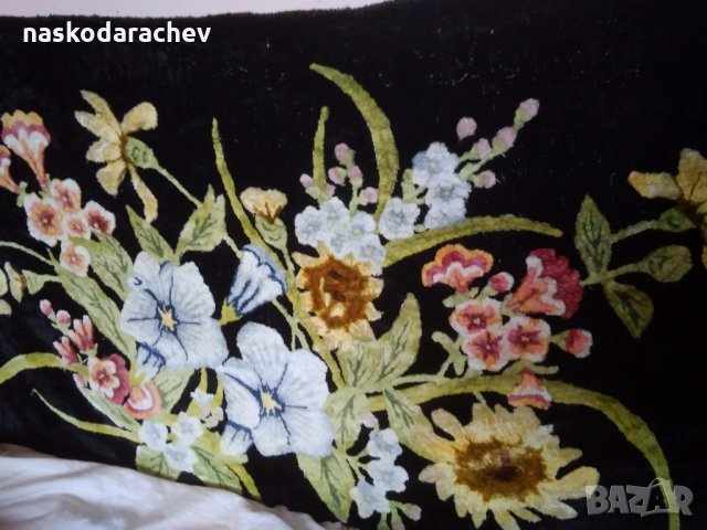 Кафьор за стена плюш декор цветя, снимка 1 - Антикварни и старинни предмети - 25553929
