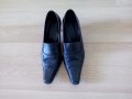 Черни обувки, снимка 1 - Дамски обувки на ток - 19454204