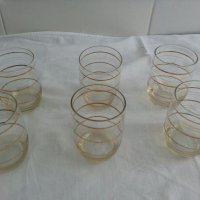 Ретро чашки за ракия с златен кант, снимка 2 - Антикварни и старинни предмети - 23869733