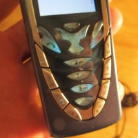 Телефон с копчета NOKIA 7210, нокиа 7210 модел 2002 г. - MADE IN FINLAND - работещ , снимка 2 - Nokia - 19878295
