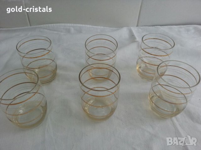 Ретро чашки за ракия с златен кант, снимка 2 - Антикварни и старинни предмети - 23869733