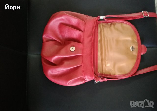 Дамска чантичка, снимка 6 - Чанти - 23083512