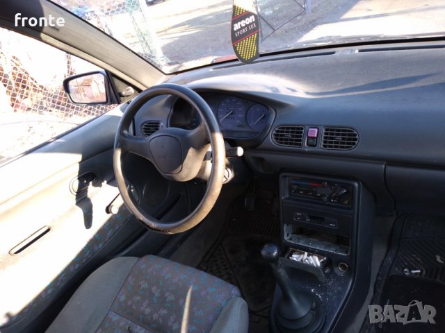 Mazda 121, снимка 2 - Автомобили и джипове - 11729604
