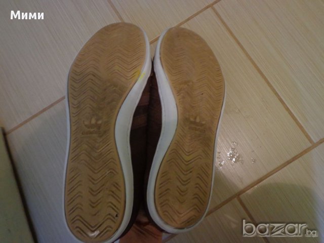 маратонки Adidas оригинални, снимка 2 - Маратонки - 12160759