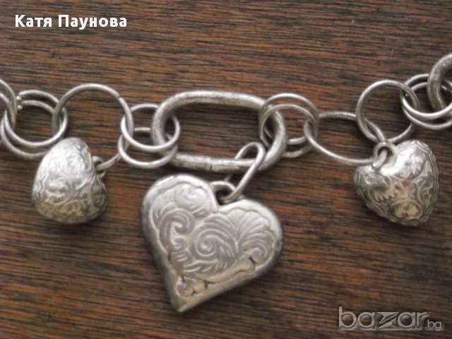 Нов ефектен сребрист колан / колие със сърчица