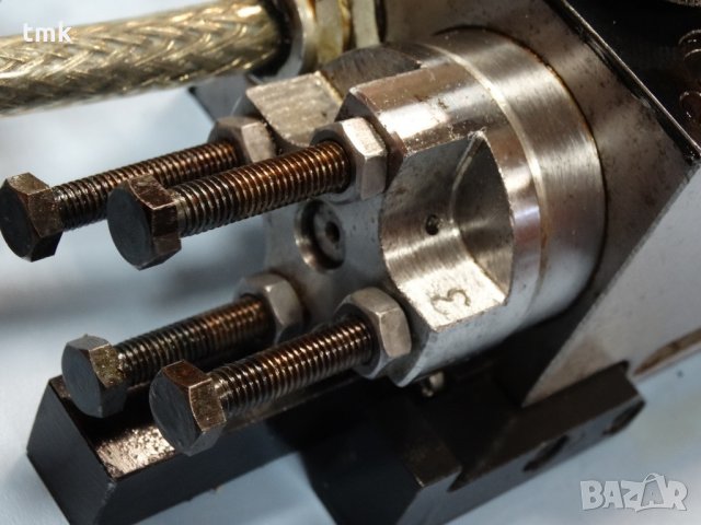 Револверна 4-позиционна глава TGC, снимка 2 - Резервни части за машини - 21699364