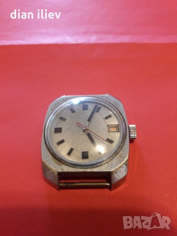 Стар механичен часовник 