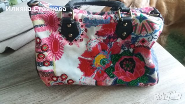 Чанта на Desigual дамска чанта къси и дълга дръжки, снимка 12 - Чанти - 24525891