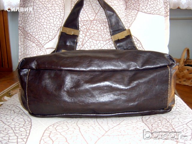 Дамска чанта, снимка 4 - Чанти - 18352988