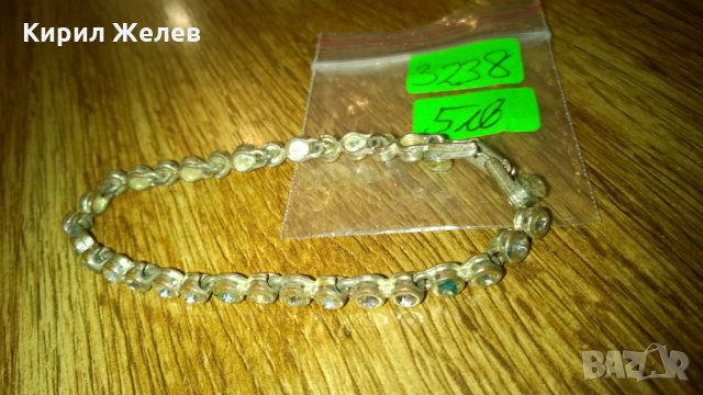 Посребрена гривна с Кристалчета -392