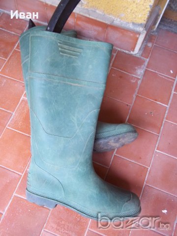 Гумени ботуши - български номер: 44