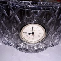 Кристален настолен часовник, снимка 1 - Антикварни и старинни предмети - 25123413