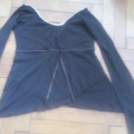 Асиметрична блуза, снимка 1 - Блузи с дълъг ръкав и пуловери - 18254224