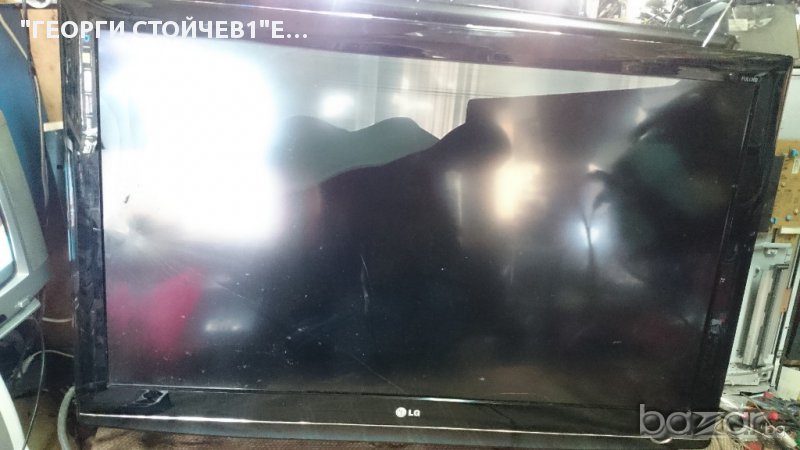 42LF5700 СЪС СЧУПЕН ПАНЕЛ, снимка 1