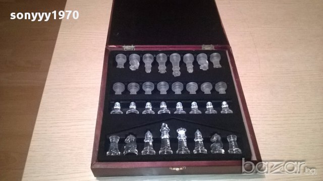 Нов стъклен шах в красива дървена кутия-внос швеицария, снимка 17 - Антикварни и старинни предмети - 16433354