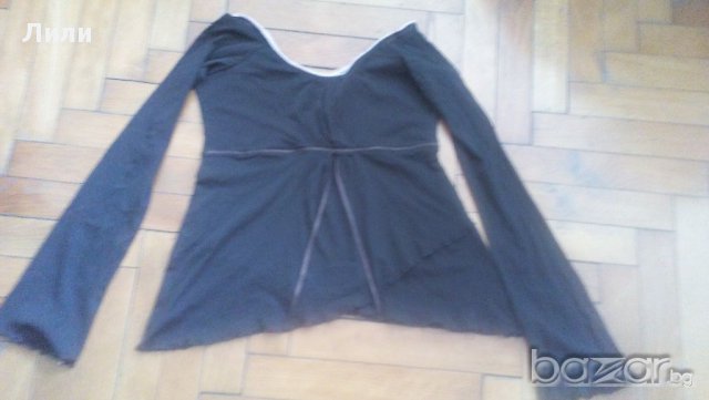 Асиметрична блуза, снимка 1 - Блузи с дълъг ръкав и пуловери - 18254224