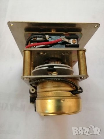 Стар,ретро механичен таймер USA 60 секунди. , снимка 8 - Шублери - 24642725