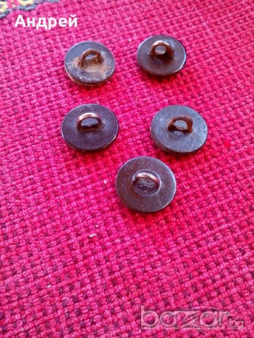 Военни копчета, снимка 2 - Антикварни и старинни предмети - 18922750