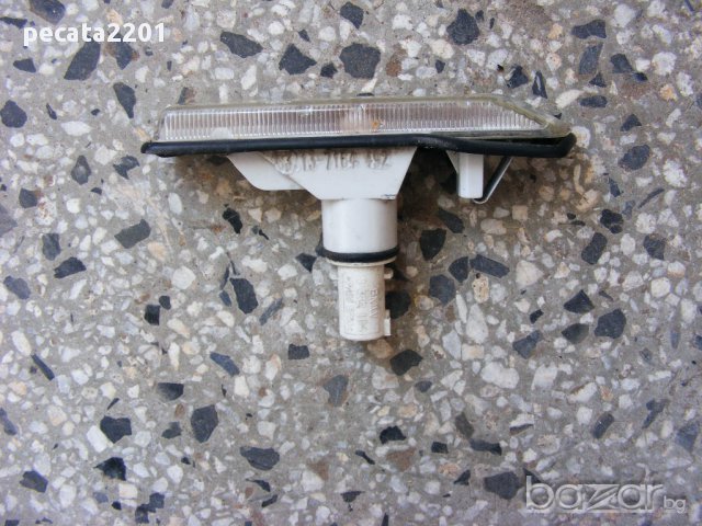 Продавам - оригинален бял десен мигач в калника за БМВ Х5 (BMW X5) 2002 г, снимка 4 - Части - 11730706