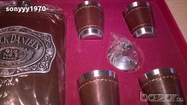 Jack daniels нов подаръчен комплект-24/18/4см-внос швеицария, снимка 6 - Антикварни и старинни предмети - 16341229