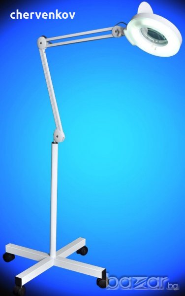 Продавам няколко мoдела козметична лампа лупа цени от 60до200 лв. нов, снимка 1