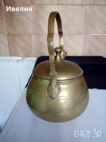стар бронзов чайник, снимка 2 - Антикварни и старинни предмети - 22386263