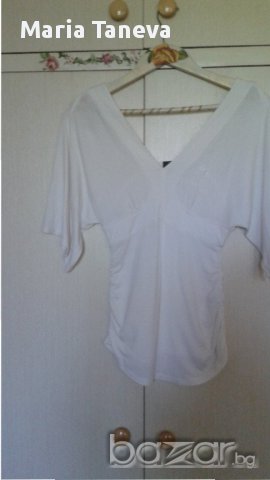 Бяла трикотажна блуза, снимка 1 - Тениски - 15766668